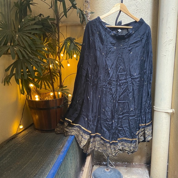 Aurelia Dresses & Skirts - Aurelia Long Skirt. Size - M-L-XL